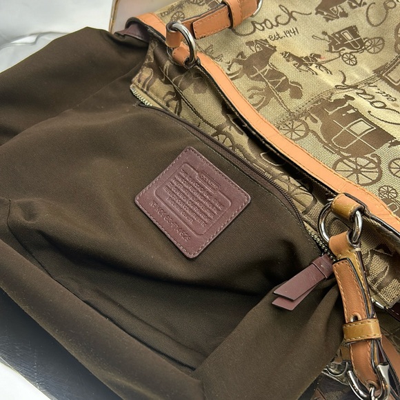 Authentic Coach horse and carriage print canvas bag - Picture 8 of 16
